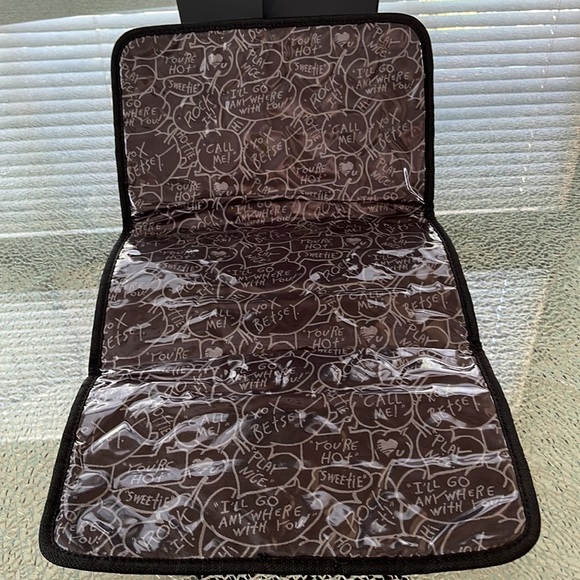 Betsey Johnson 3-piece Diaper Bag Tote NWT - Picture 8 of 15